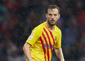 Barcelona ainda tenta vender Ivan Rakitic em janeiro Quique-Setién-Ivan-Rakitic-não-pediu-para-deixar-o-Barcelona