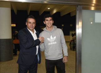 Barcelona-Carles-Aleñá-chega-em--Sevilha
