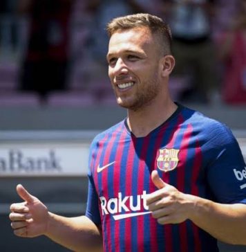 barcelona-arthur-fora-de-mais-uma-partida