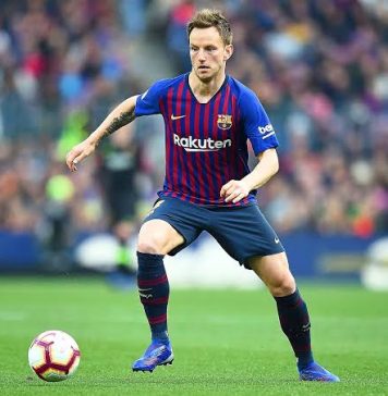 Rakitić decide ficar no Barcelona Rakitić-decide-ficar-no-Barcelona