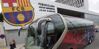 Barcelona-e-Real-Madrid-viajam-juntos-do-hotel-para-o-Camp-Nou