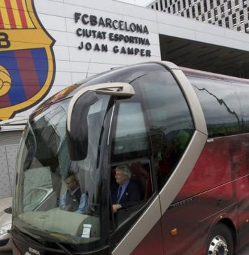 Barcelona-e-Real-Madrid-viajam-juntos-do-hotel-para-o-Camp-Nou