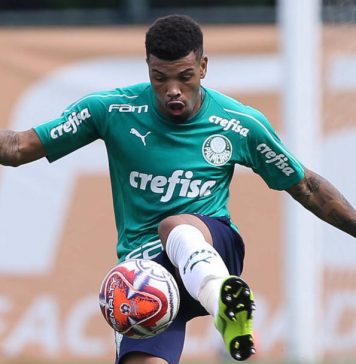 Barcelona-de-olho-em-meia-do-Palmeiras-para-2020