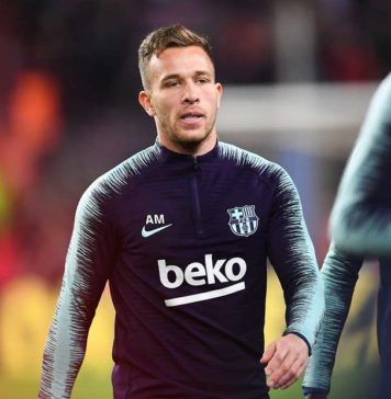 Barcelona-pretende-convencer-Arthur-a-ir-para-a-Juventus-diz-site