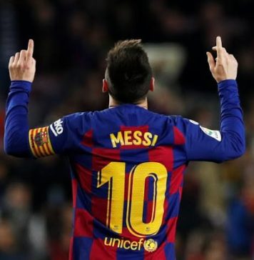 Barcelona-Lionel-Messi-recebe-um-prêmio-incrível