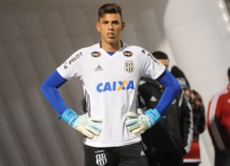 Barcelona-de-olho-no-Ivan-Quaresma-goleiro-da-Ponte-Preta