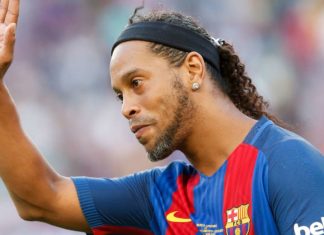 Ronaldinho-adoraria-ver-Raphinha-no-Barcelona