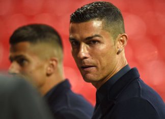 Cristiano-Ronaldo-vai-ao-Santiago-Bernabéu-para-assistir-o-El-Clásico