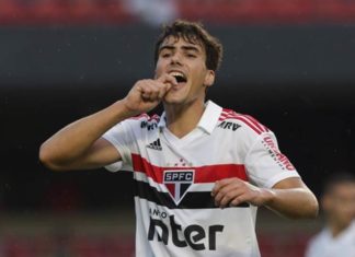 Barcelona e Real Madrid disputam a contratação de Igor Gomes Barcelona-e-Real-Madrid-disputam-a-contratação-de-Igor-Gomes