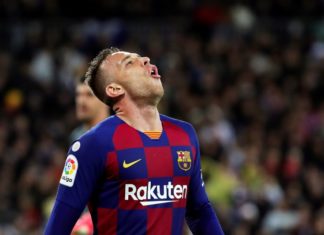 Setién-acredita-que-Arthur-deve-se-concentrar-no-Barcelona