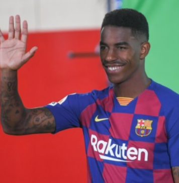 Júnior-Firpo-quer-ficar-no-Barcelona-e-provar-que-merece-estar-no-time
