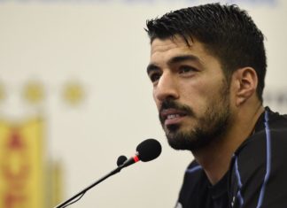 Barcelona-Luis-Suárez-da-as-bos-vindas-para-Neymar-e-Lautaro