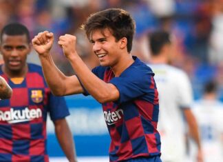 Barcelona prorrogará contrato de Riqui Puig até junho de 2023 Xavi-ainda-acredita-no-futuro-de-Riqui-Puig-no-Barcelona