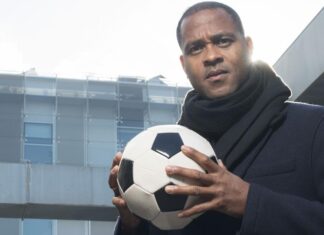 Jogadores-do-Barcelona-querem-kluivert-como-novo-treinador