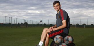 Barcelona-deseja-melhorar-o-contrato-a-Pedri-segundo-jornalista