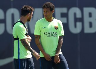 Lionel-Messi-pergunta-para-Di-María-e-Neymar-sobre-o-PSG