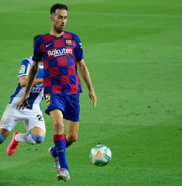 Barcelona-Sergio-Busquets-se-machuca-contra-a-Suíça
