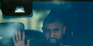 Arturo-Vidal-ataca-a-diretoria-do-Barcelona