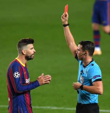 Barcelona | Gerard Piqué é expulso e está fora do confronto com a Juventus Barcelona-Gerard-Piqué-é-expulso-e-está-fora-do-confronto-com-a-Juventus