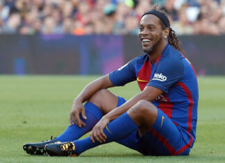 ronaldinho-gaucho-lembra-do-time-dos-sonhos-de-2006-do-barcelona-e-ex-zagueiro-alfineta
