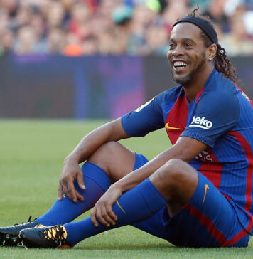 Ronaldinho Gaúcho lembra do time dos sonhos de 2006 do Barcelona e ex-zagueiro alfineta ronaldinho-gaucho-lembra-do-time-dos-sonhos-de-2006-do-barcelona-e-ex-zagueiro-alfineta