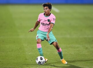 Barcelona | Ronald Koeman fala sobre Ansu Fati, Riqui Puig e Pedri Riqui-Puig-meia-do-Barcelona-está-ligado-ao-Benfica