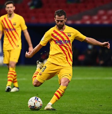Barcelona | Miralem Pjanic: “É claro que quero jogar muito mais” Barcelona-deve-rescindir-contrato-com-mais-dois-jogadores