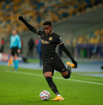 Junior Firpo deverá ficar no Barcelona até o final da temporada Leeds-em-negociacões-avançadas-com-o-Barcelona-para-contratar-Junior-Firpo