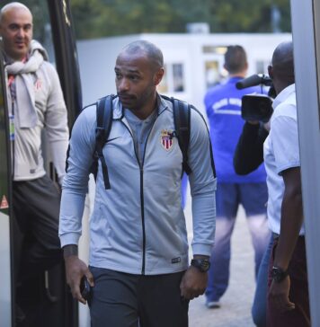 Thierry-Henry-sonha-em-treinar-o-Barcelona