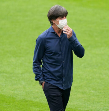 Joachim-Low-surge-como-uma-opção-para-assumir-o-comando-do-Barcelona