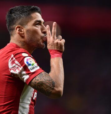 Suárez-meu-gesto-de-telefone-foi-para-aqueles-que-sabem-que-ainda-tenho-o-mesmo-número