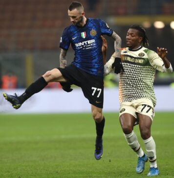 Brozovic-reconsidera-futuro-da-Inter-após-oferta-do-Barcelona